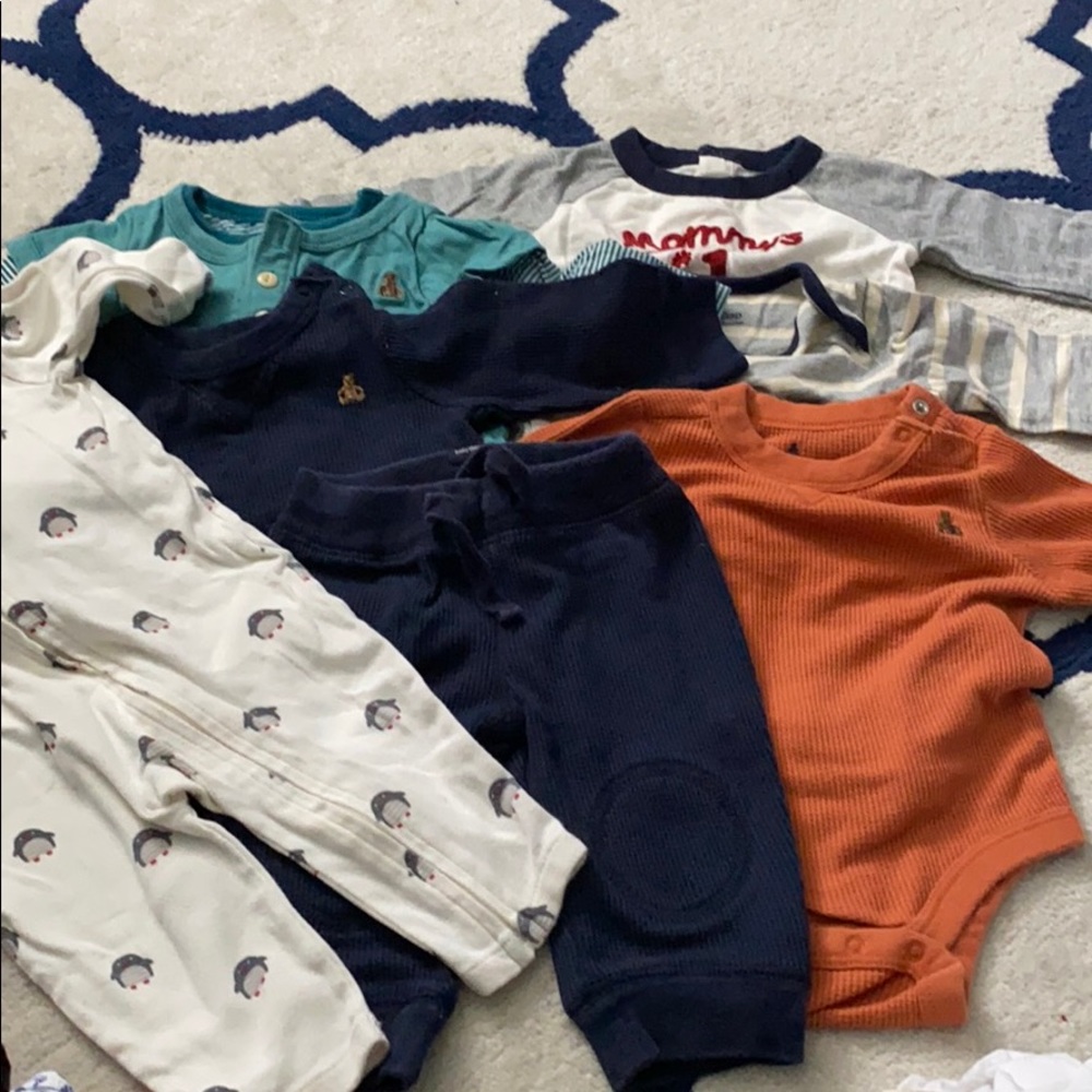 Lot of 8 baby Gap baby boy outfits 3-6M